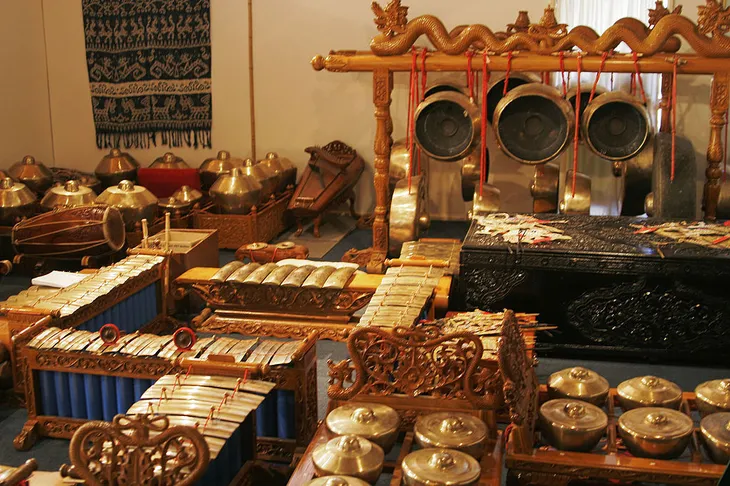 Alat musik Gamelan Kyai Bukit Duri